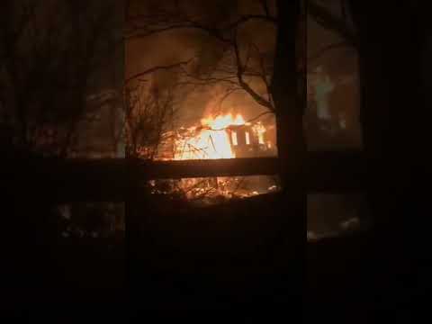 В Находке район улицы Пирогова сгорел дом