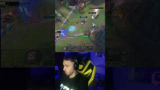 ez #lol  #leagueoflegends  #adc  #pro  #fyp  #adcmain #adcarry #adcguide #gamer #twitch