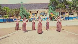Smaphore dance Jangan takut untuk menjadi Indonesia