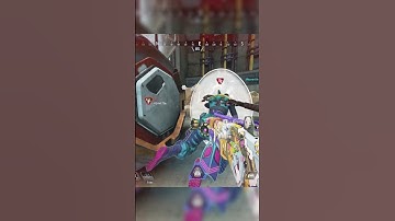 Coming in clutch  #wattson #apexlegends #apexcontroller #apex #apexlegendsclips #apexclips #gaming