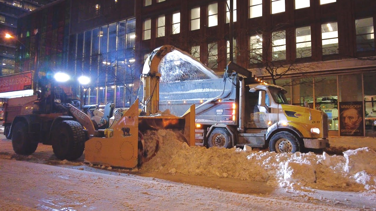 Downtown Montreal’s Snow Removal: Clearing the Streets One Snowflake at a Time! [4K] #