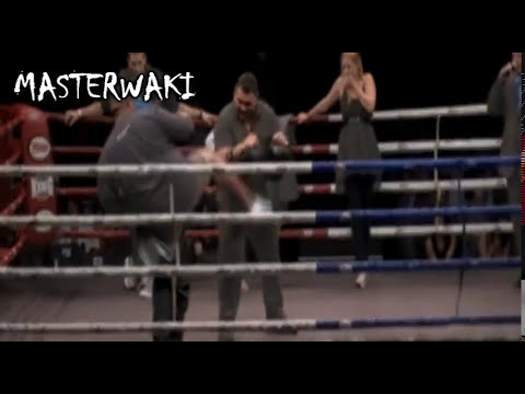 Guy Pulls Down His Pants While Demonstrating His Muay Thai Kicks @ ETK's King In The Ring - Guy Pulls Down His Pants While Demonstrating His Muay Thai Kicks @ ETK's King In The Ring