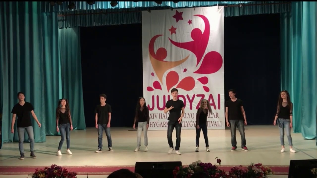 Жестовая песня "Замыкая круг" - YouTube