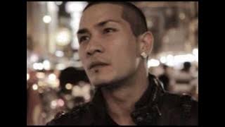 CLASH - ปฏิเสธไม่ได้ว่ารักเธอ