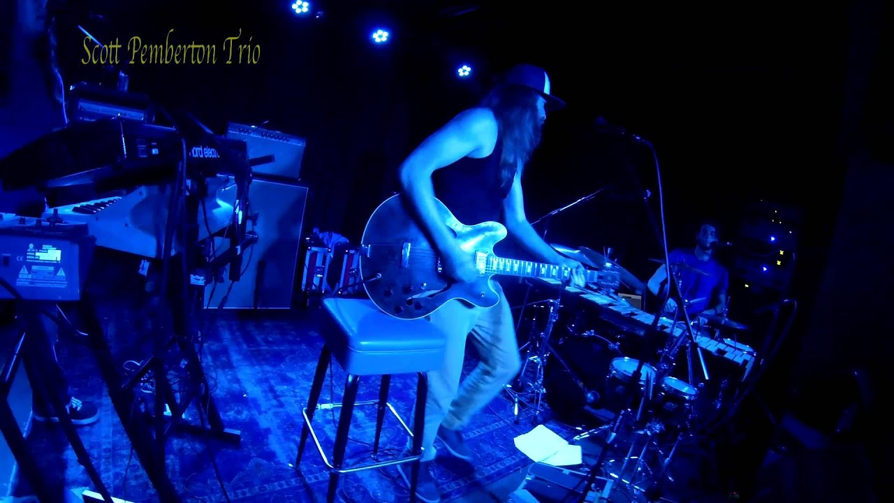 Obejrzyj Scott Pemberton Trio-Lets Do It w YouTube Obejrzyj Scott Pemberton Trio-Lets Do It w YouTube