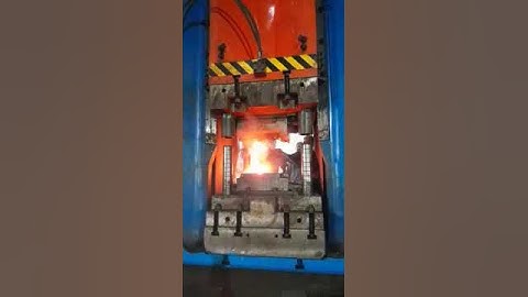 Bottom Clamp Forging On  #1600TON #CNC #SCREWPRESS