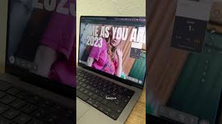 Readymag's ✨Shots✨ widget