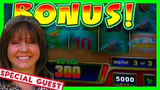 HAVE WE LOST OUR MINDS BETTING $50.00/SPIN?!? 💥😜💥 Atlantis Casino Slots W/ Special Guest Diana!