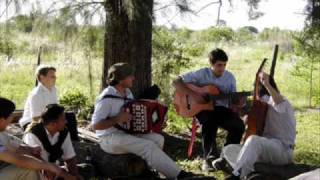 los manseros santiagueños - pueblo gitarrero-.wmv chords