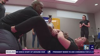 'I want to feel like I can protect myself,' UNLV self-defense program arms students with skills to k