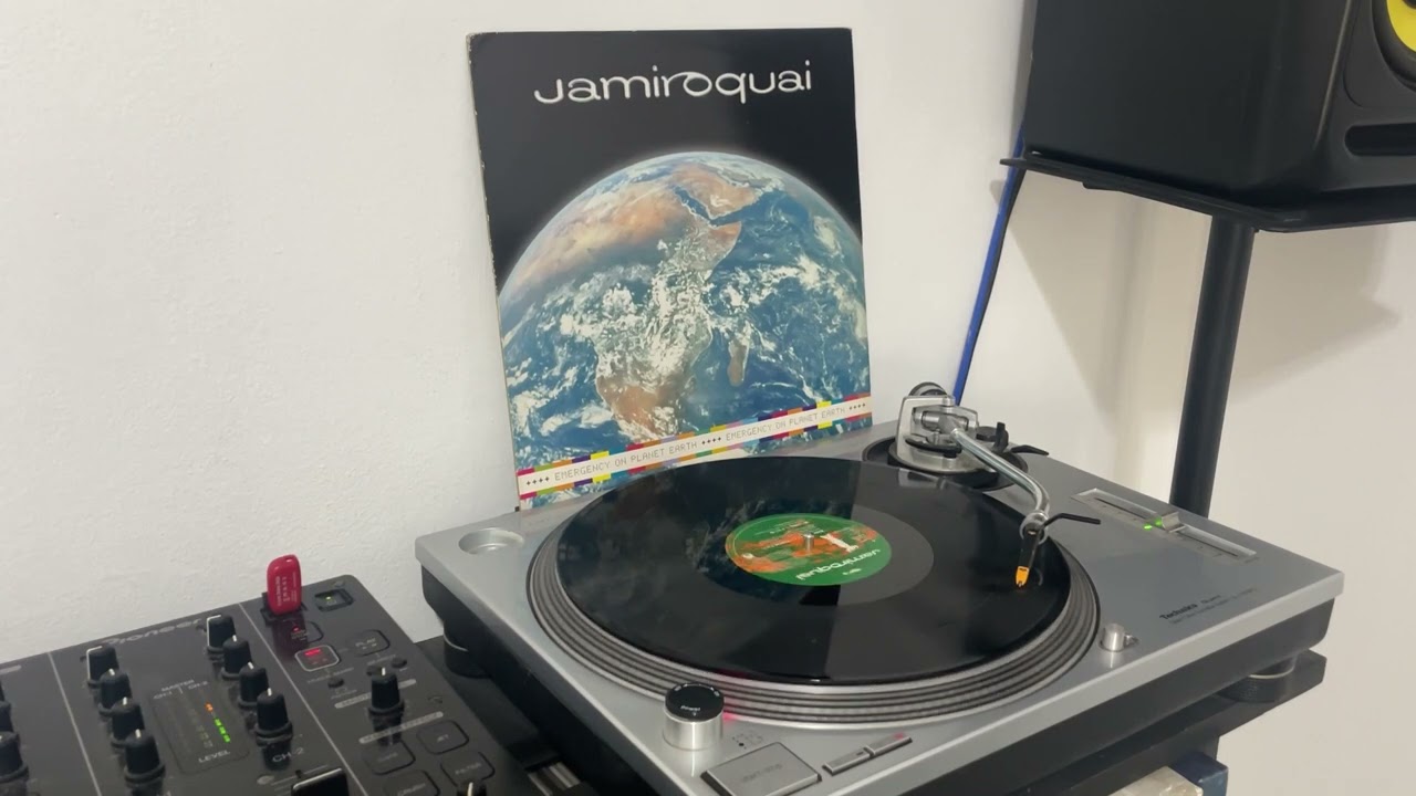 Jamiroquai - Emergency on Planet Earth (HQ Vinyl Sound)