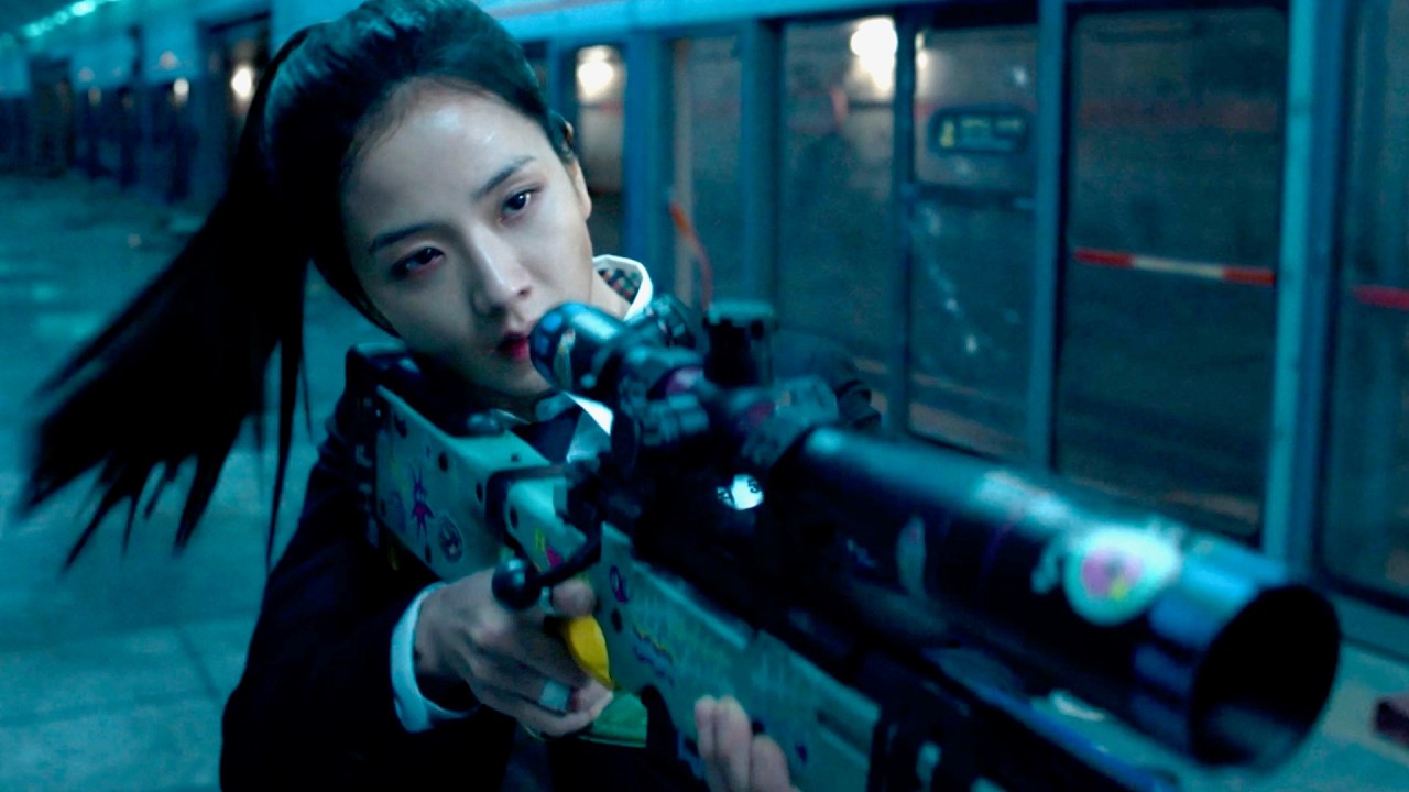 BLACKPINKジス、アン・ヒョソプ共演！地下鉄が地獄絵図に…映画『全知的な読者の視点から』メイキング映像