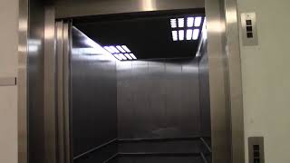 2000 Thyssen Traction elevator @ Amfi Shopping Center, Narvik, Norway.