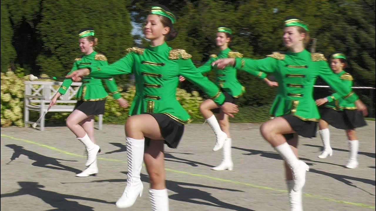 Brass Band 'KUJAWIA'  & Majorettes 'MAŻORETKI BYSŁAWSKIE' #2
