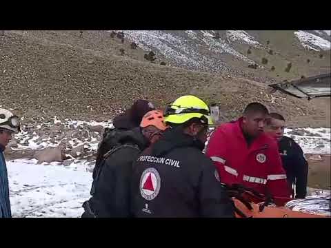 Policía de Alta Montaña salvaguarda a visitantes del Nevado de Toluca y el Izta-Popo tras nevada
