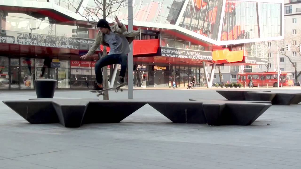 Tomáš Pecháč - Black Flys welcome camera iphone 8 plus apk