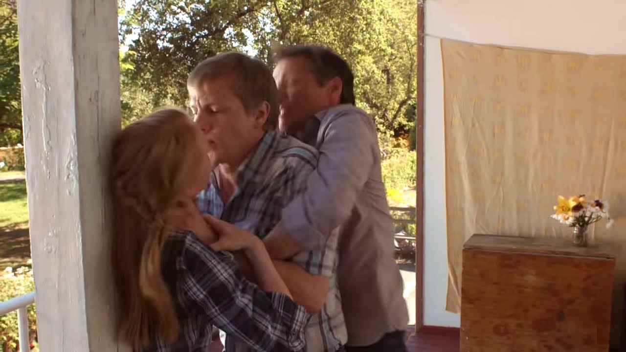 Ruslar roziligisiz bir qizning ichiga smet Bonus porno gap