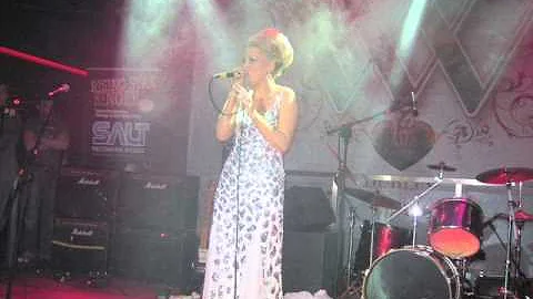 Hurt   Cover Julie Gallagher