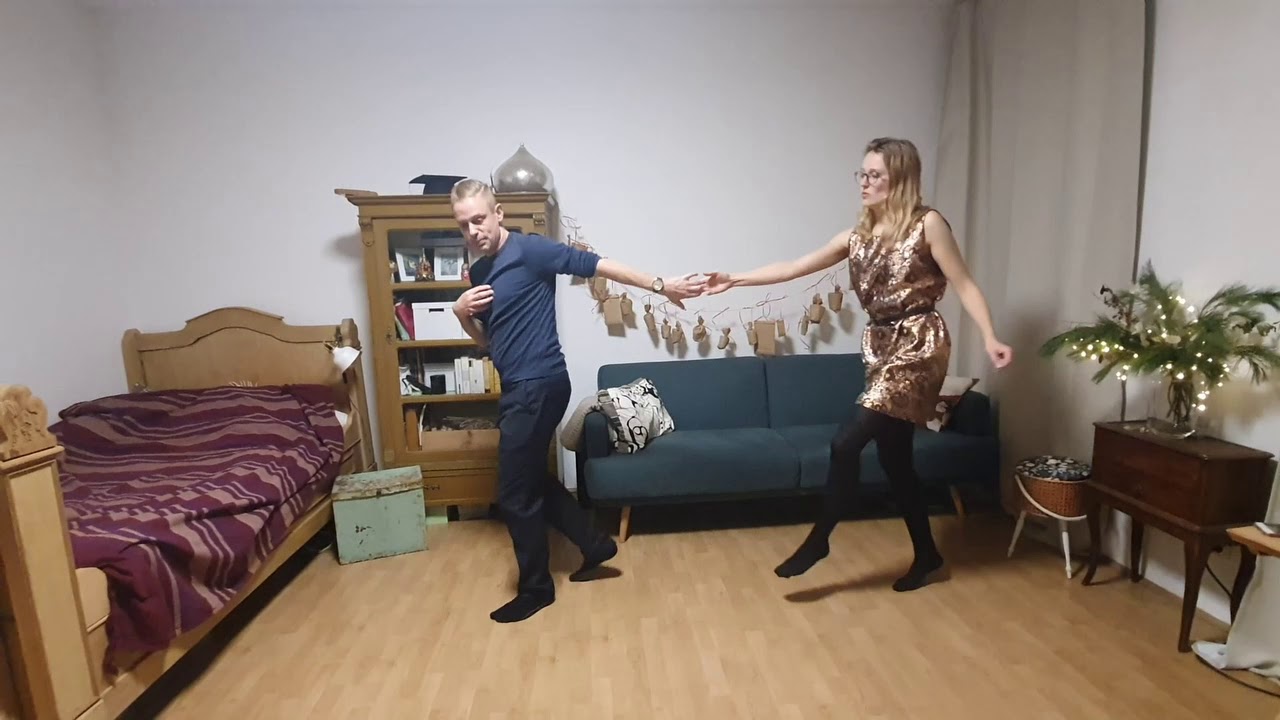 Solo Jazz Adventskalender #4 :: Lindy Tandem & Groovewalks mit Micha & Caro