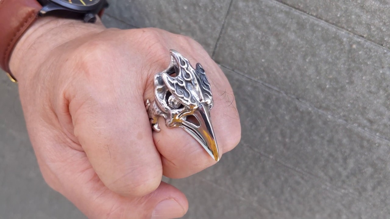 Diamond Eyes Dinosaur Hornbill Biker Ring