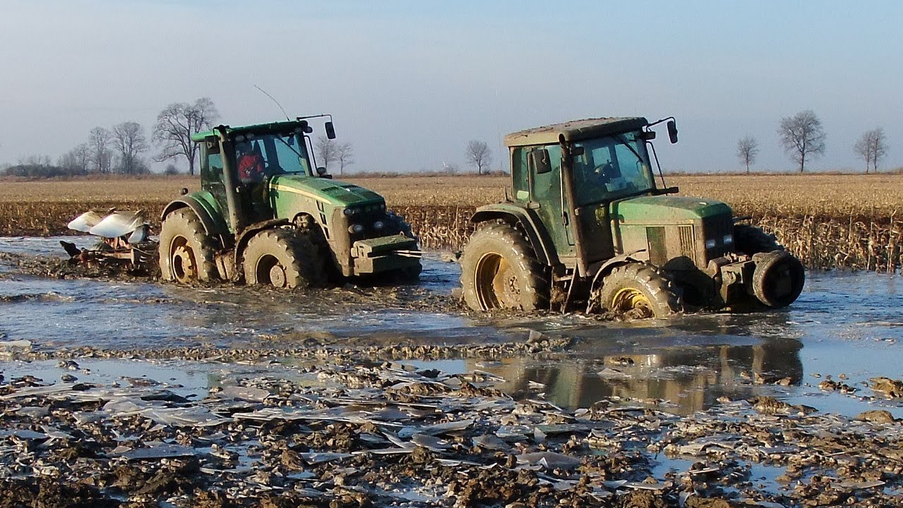 maxresdefault Ciężka orka na dwa jelenie + rozrzucane obornika   VIDEO