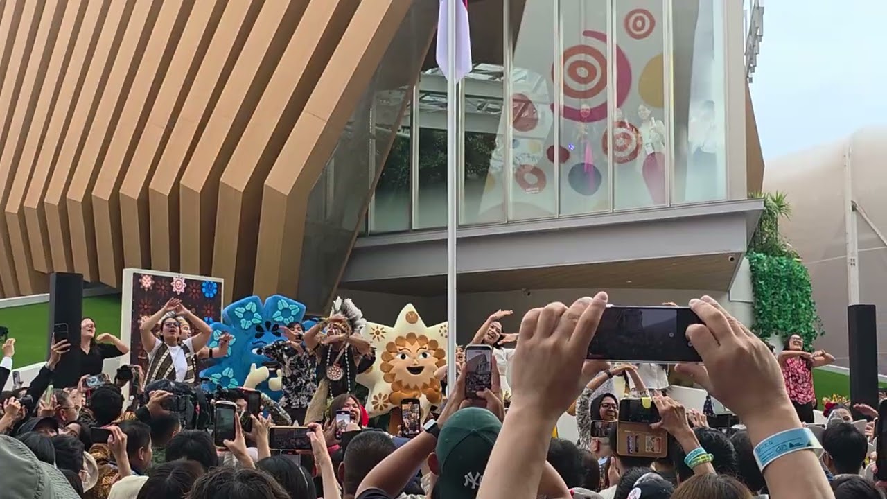 インドネシア館 閉幕式  EXPO 2025 Yoyakunashide ♫Suguhairelu.♫ ヘビーローテーション 10/12