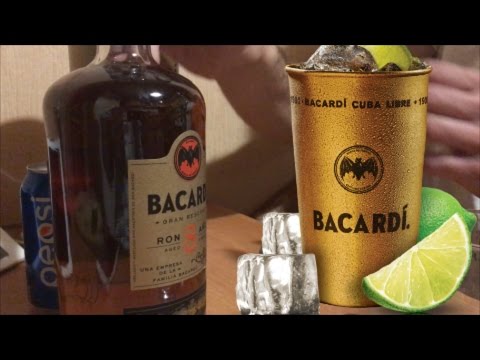 making-cuba-libre-with-roma-bacardi-ron-anos-8