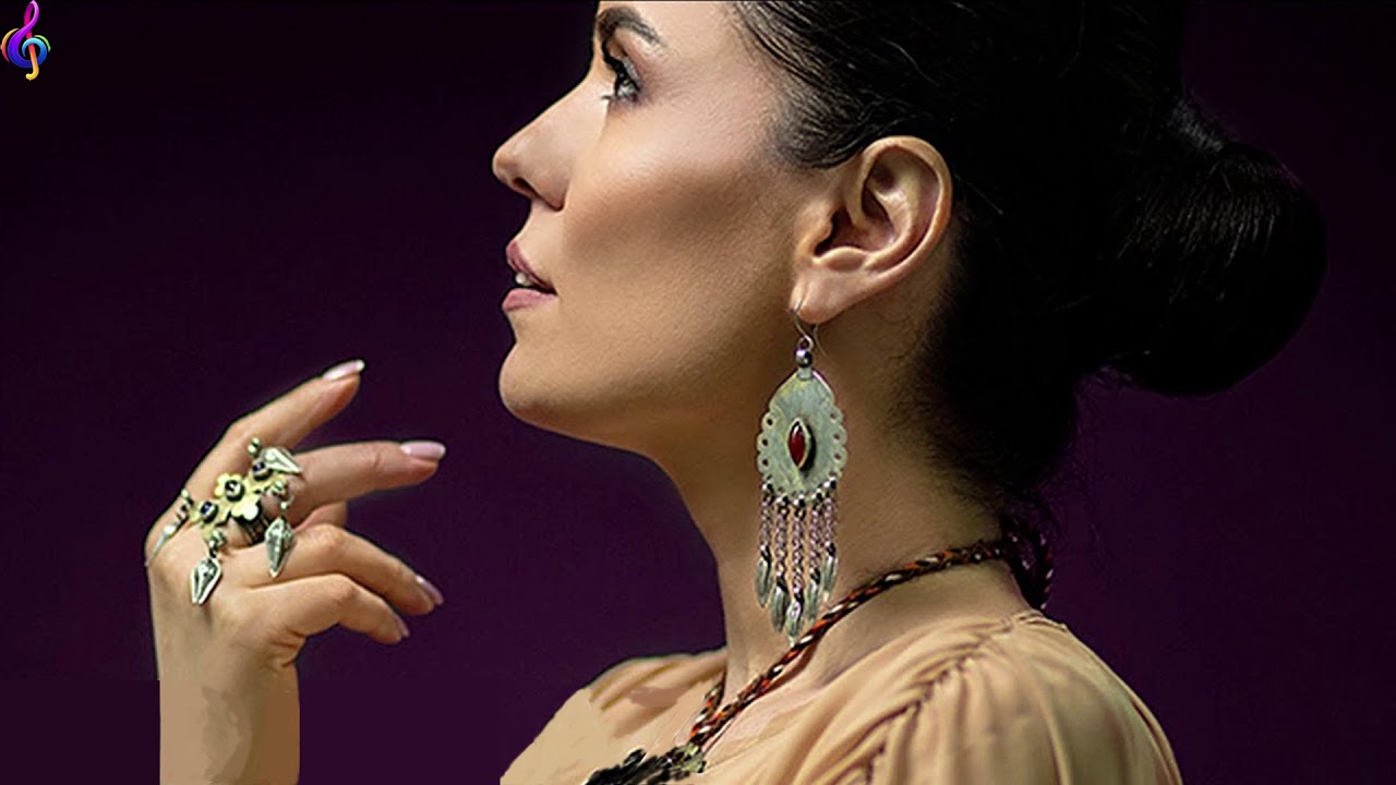 Bilbil Öwezowa  - Aydylmadyk aydym