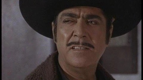 LUIS AGUILAR DE PIES A CABEZA