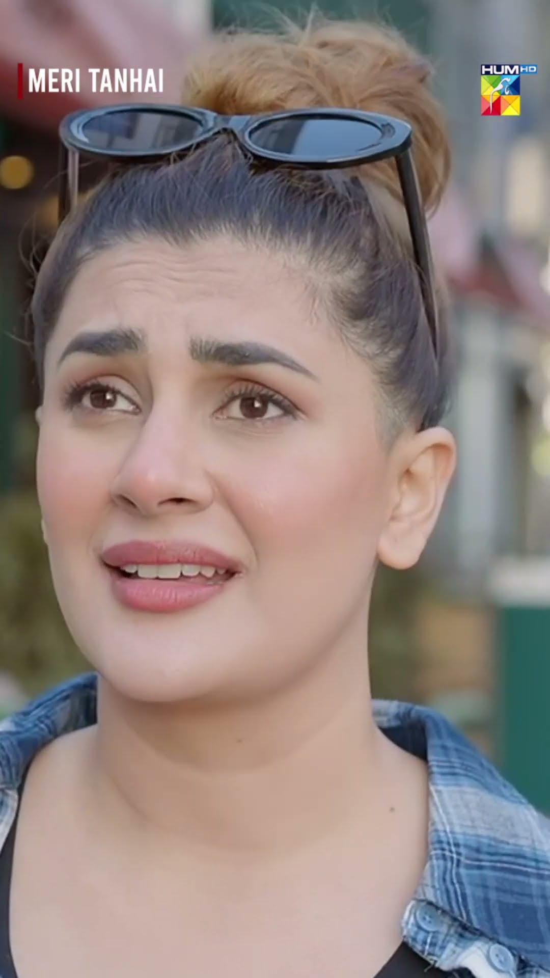 Tum Mera Picha Kyun Kar Rahe Ho..?? #kubrakhan #azaansamikhan - Meri Tanhai - HUM TV