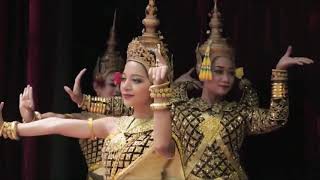 The royal ballet of cambodia របាំបួនបទ : បទព្រះថោង ដោយ៖ក្រសួងវប្បធម៌ និងវិចិត្រសិល្បៈ