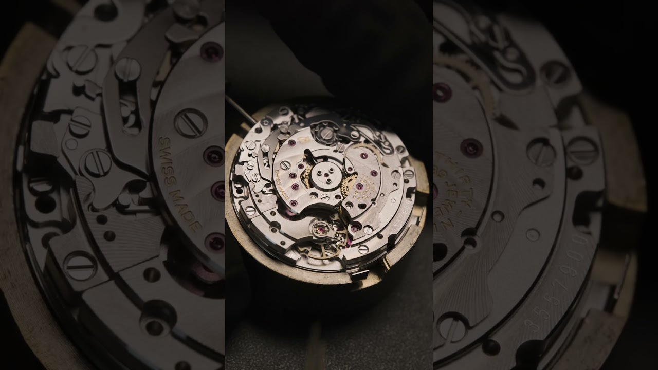 Breitling | Watchmaking - Balance Wheel  | Navitimer B19