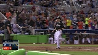 SD@MIA: Stanton's two-out RBI double extends lead