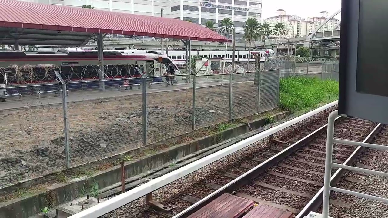 KTM ETS Class 94 Arriving & Departing and AMY Set 319 Arriving at Bdr. Tasik Selatan