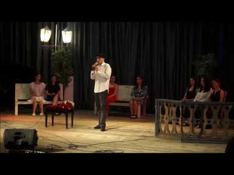 ვაჟა აზარაშვილი , დათუნა წულუკიძე; პატარა გოგო და პატარა მთაწმინდა