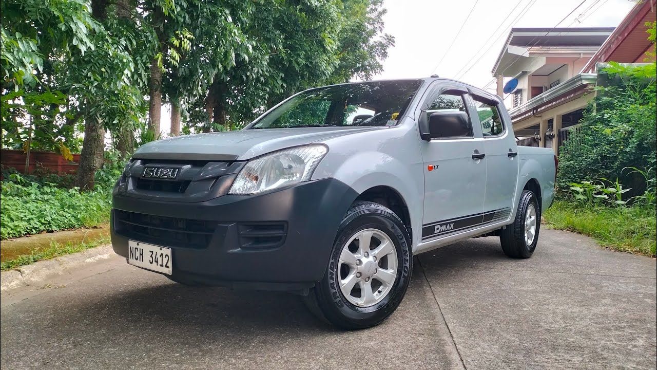 How to replace fuel filter Isuzu Dmax 4jk1 YouTube