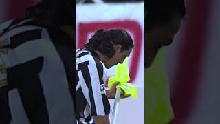 Ikoninė Camoranesi akimirka: gitaros laikas 🎸