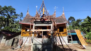 Rumah Gadang Minang Direnovasi