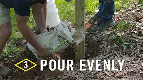 Sakrete Setting a Fence Post Video Tutorial