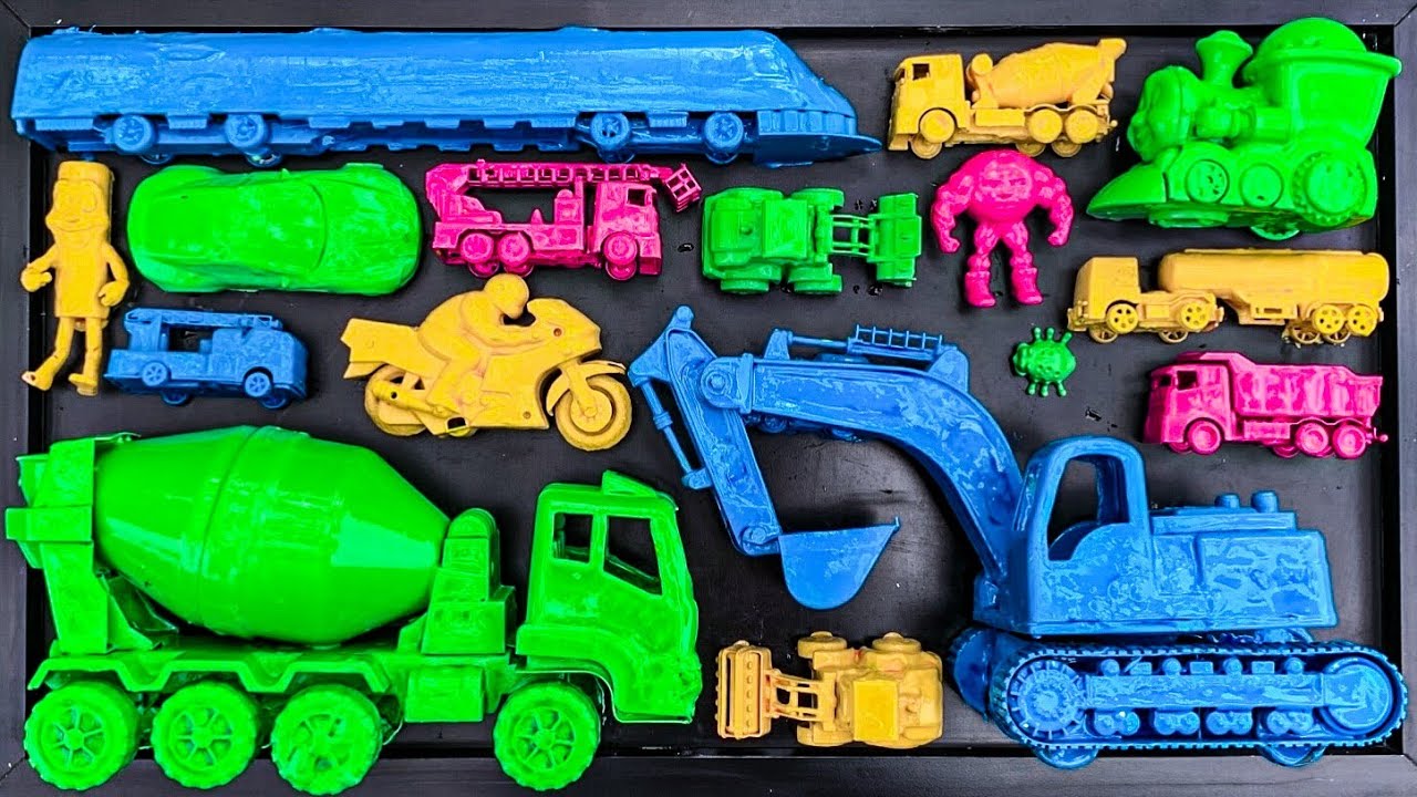 Membersihkan mobil mobilan,mobil balap,Excavator beko,truk molen,motor balap,anomali