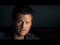 Blake Shelton - Who Are You When I'm Not Looking (Official Video)