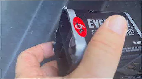 What's really inside a 6V battery