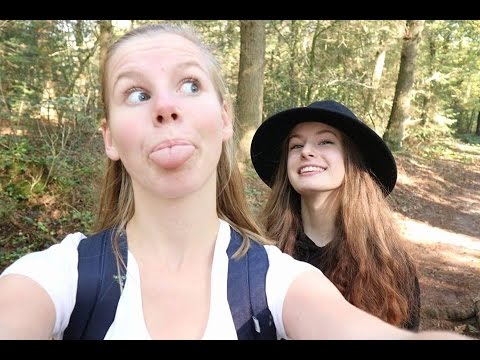 Silke and Sara Travel - Ommen