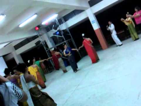 ระบำเถิดเทิง สตรีระนอง2553