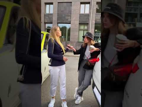 Девушки поругались из-за машин! Ютуб канал Victoria Portfolio #shorts #VictoriaPortfolio