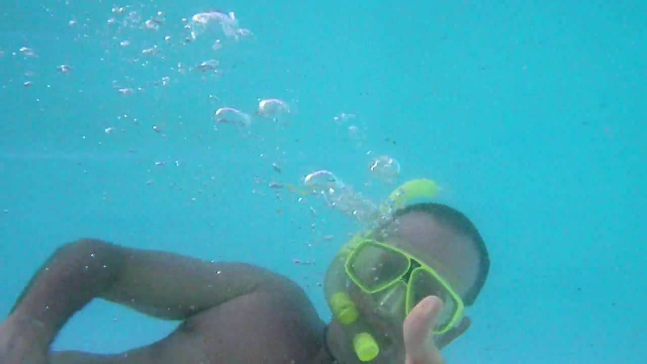 troy aitkenhead, cleaning the pool.... YouTube