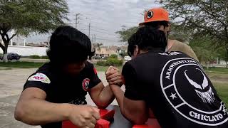 Vendetta: Jeancarlos VS Mauricio (izq) #armwrestling