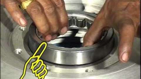 Assembly of fluid coupling.mpg