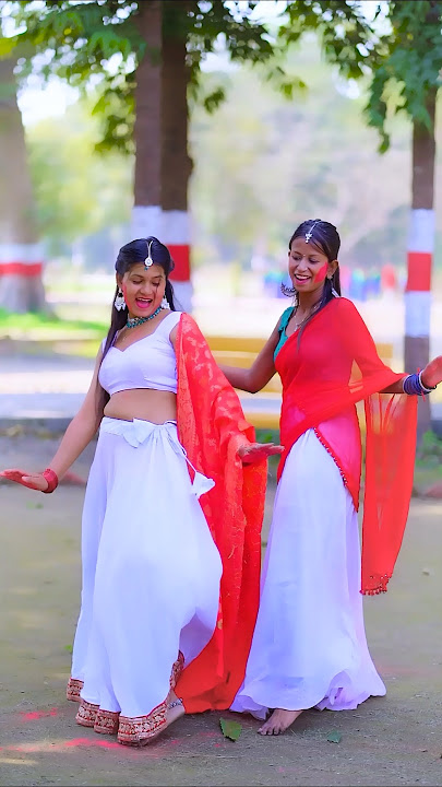 Bhatar mera holi me dokha dia h