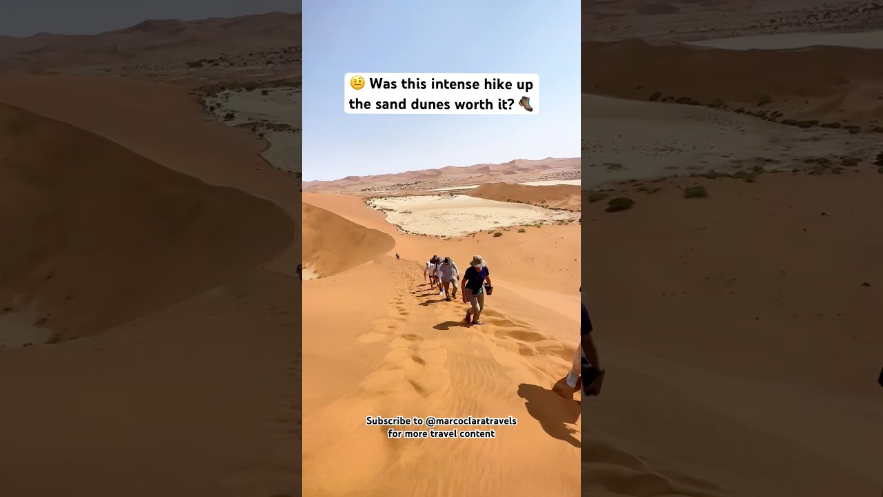 📍Namibia’s EPIC sand dunes at Sossusvlei 🏜️ 